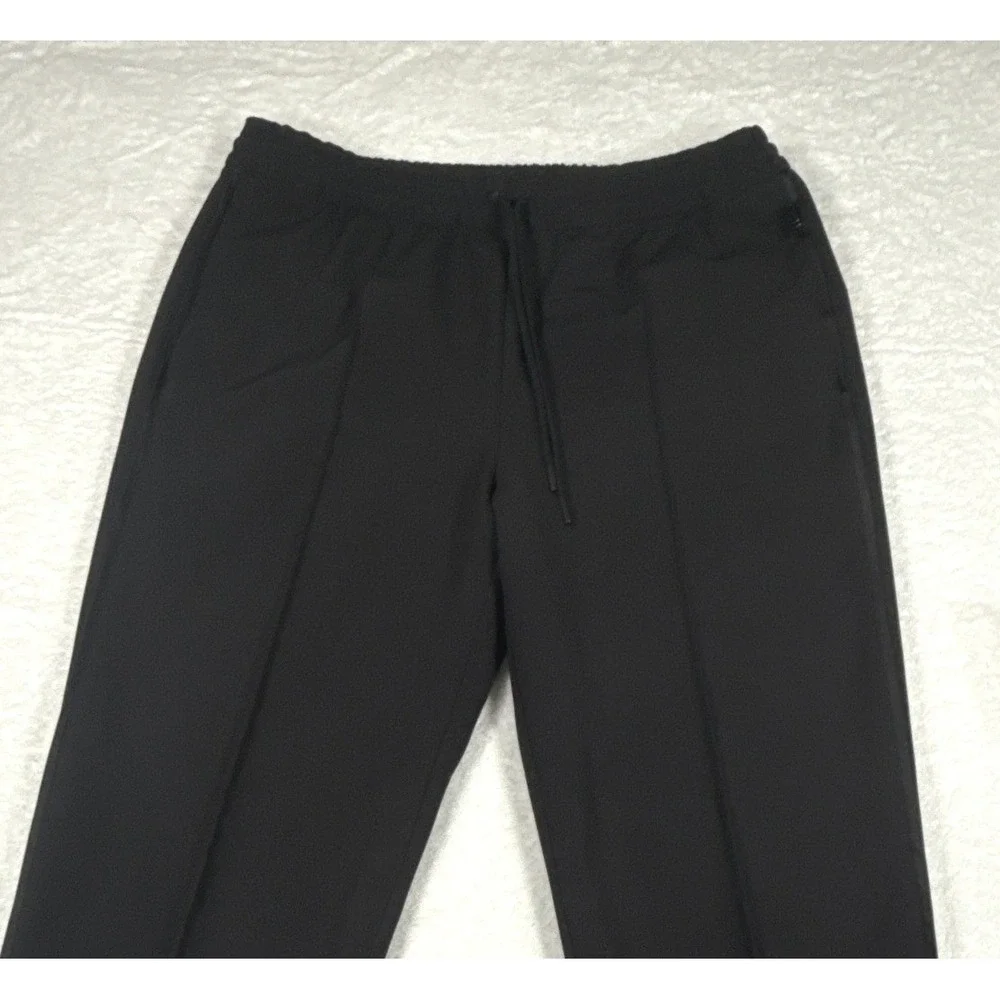 Athleta women endeavor